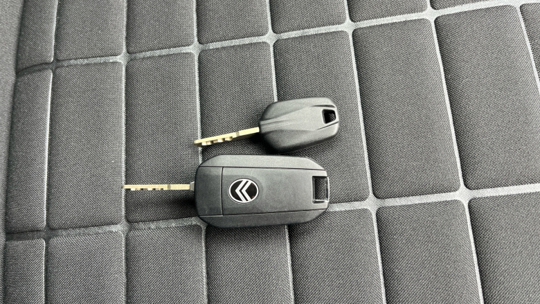 Citroen C3 1.2 Hybrid [110] Plus 5dr e-DCS6 Petrol Hatchback